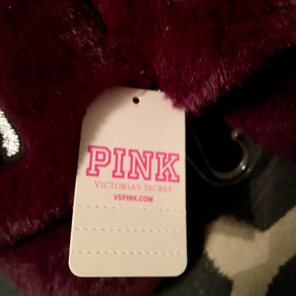 FINAL PRICE Victoria’s Secret Slippers - Picture 3 of 4